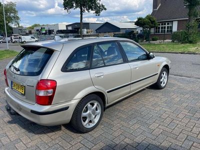 Mazda 323