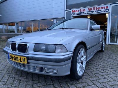 tweedehands BMW 318 Cabriolet 318i Executive