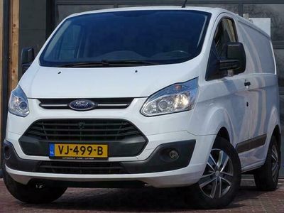 tweedehands Ford Transit Custom 270 2.2 TDCI 126PK L1H1 Trend | Airco | Navigatie | Trekhaak |