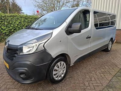 Grijs Occasion 2015 Renault Trafic MPV | € 9.950