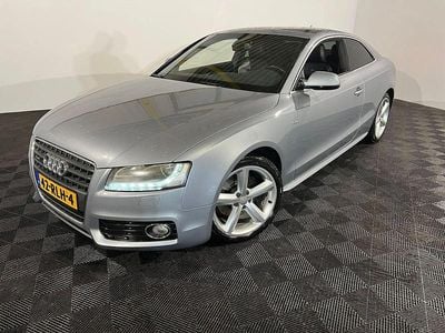 Grijs (metallic) Occasion 2011 Audi A5 Proline Coupé | € 9.600 (Goede deal)