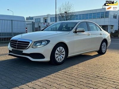 Mercedes E200
