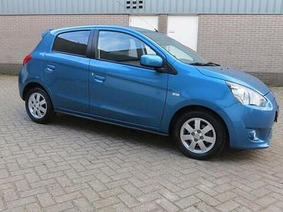 Blauw Gebruikt 2014 Mitsubishi Space Star Intense Hatchback | € 5.450 (Eerlijke prijs)