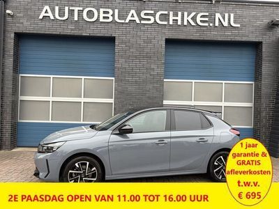 Grijs Gebruikt 2024 Opel Corsa Hatchback | € 24.595 (Duur)