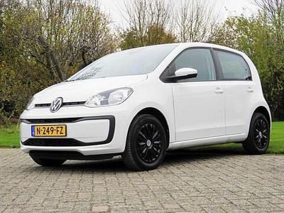 Wit Gebruikt 2021 VW up! Move Hatchback | € 8.750 (Goede deal)