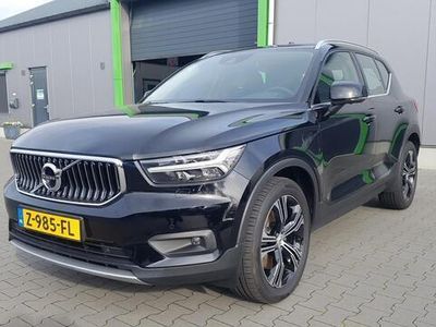 tweedehands Volvo XC40 1.5 T5 Recharge R-Design Full options in absolute nieuwstaat, 360camera Trekhaak Vol leder Keyless entry Sound system !