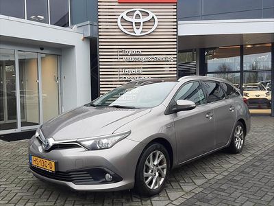 Toyota Auris Hybrid