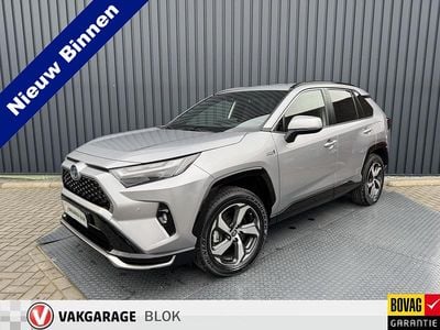 Grijs Gebruikt 2023 Toyota RAV4 Hybrid SUV | € 43.950 (Goede deal)