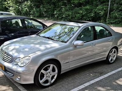 Occasion Mercedes C240 Elegance 170 PK (125 kW) 2004 Grijs (metallic) Sedan