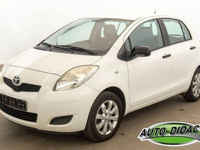 Wit Gebruikt 2009 Toyota Yaris Hatchback | € 2.400 (Super prijs)