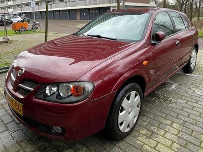 Nissan Almera