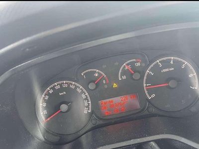 Zwart Gebruikt 2012 Opel Combo Selection MPV | € 3.000