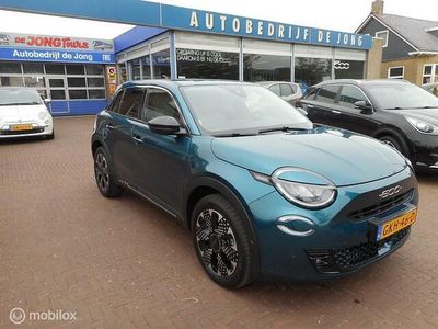 Occasion Fiat 600 La Prima 145 PK (106 kW) 2024 Blauw SUV