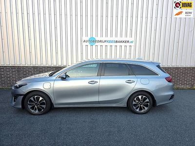 Grijs (metallic) Gebruikt 2022 Kia Ceed Sportswagon Stationwagen | € 20.500 (Eerlijke prijs)