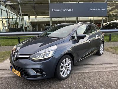 Grijs (metallic) Occasion 2018 Renault Clio GrandTour Intens Stationwagen | € 8.950 (Eerlijke prijs)