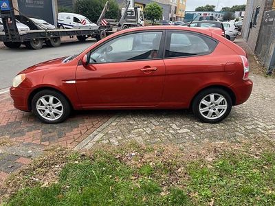Occasion Hyundai Accent Dynamiq 97 PK (71 kW) 2007 Rood (metallic) Hatchback