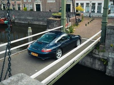 Porsche 911 Carrera 4