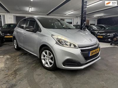 Grijs Gebruikt 2016 Peugeot 208 Active Hatchback | € 5.850 (Goede deal)