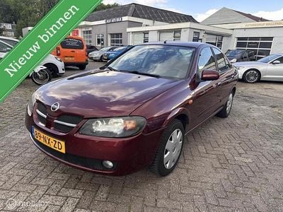 Nissan Almera