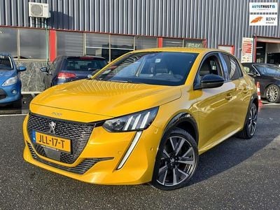 Geel Occasion 2020 Peugeot 208 GT-line Hatchback | € 16.499 (Eerlijke prijs)