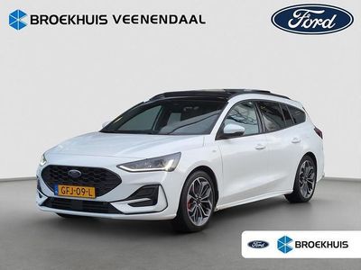Wit Gebruikt 2024 Ford Focus ST-Line X Stationwagen | € 28.900 (Iets duurder)