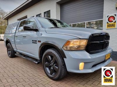 tweedehands Dodge Ram PICKUP 1500 5.7 V8 HEMI Quad Cab 6'4 / NARDO GREY / CONTAINER