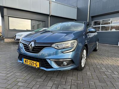 Blauw Gebruikt 2017 Renault Mégane IV Zen Hatchback | € 11.650 (Eerlijke prijs)