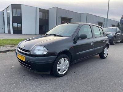 Gebruikt 2000 Renault Clio II | € 1.450 (Eerlijke prijs)