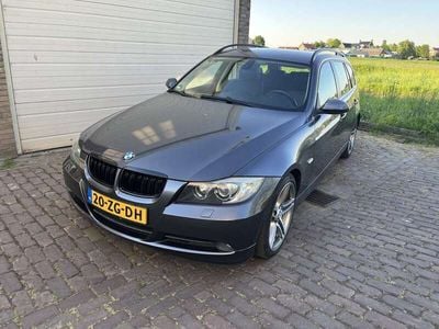 BMW 325
