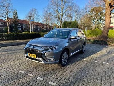 Occasion 2019 Mitsubishi Outlander P-HEV Diamant Edition SUV | € 17.350 (Goede deal)