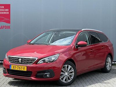 Rood Occasion 2019 Peugeot 308 SW Premium Stationwagen | € 10.899 (Eerlijke prijs)