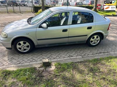 tweedehands Opel Astra 1.6-16V Edition / airco / nap / apk