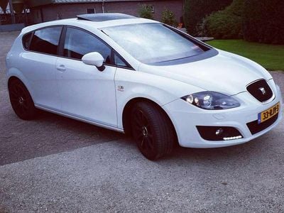 Wit Gebruikt 2011 Seat Leon Copa MPV | € 4.999 (Eerlijke prijs)