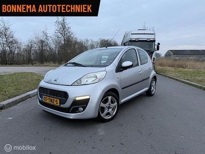 Occasion Peugeot 107 68 PK (50 kW) 2012 Grijs Hatchback