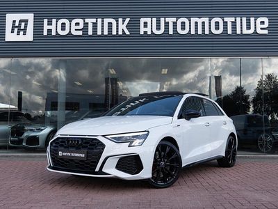 Wit, metallic lak Gebruikt 2022 Audi A3 Sportback e-tron Competition Hatchback | € 35.940 (Eerlijke prijs)