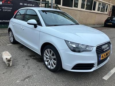 Wit Occasion 2013 Audi A1 Sportback Hatchback | € 9.450 (Eerlijke prijs)
