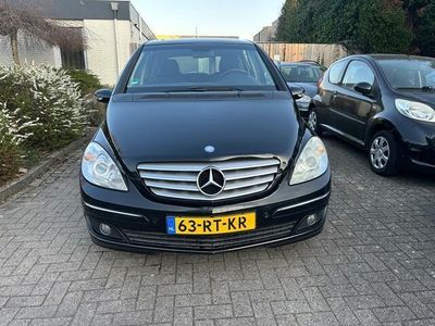 Mercedes B200