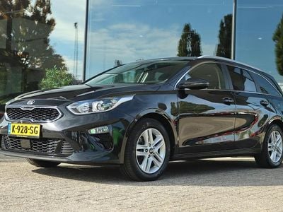 Zwart Gebruikt 2021 Kia Ceed Hatchback | € 18.900 (Goede deal)