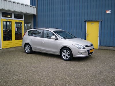 tweedehands Hyundai i30 CW 1.4i Blue Dynamic, Airco, Trekhaak!!!