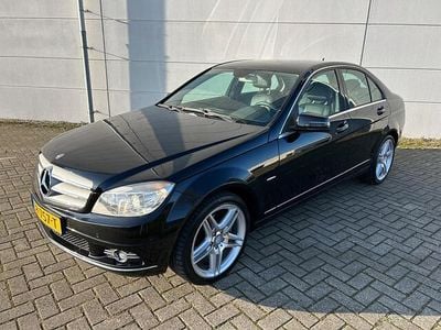 Zwart Occasion 2009 Mercedes C200 Avantgarde Sedan | € 4.999 (Super prijs)