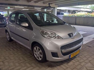 Zilver Gebruikt 2011 Peugeot 107 Hatchback | € 3.850 (Eerlijke prijs)