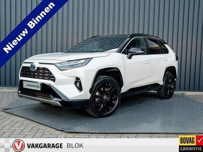 Wit Gebruikt 2024 Toyota RAV4 Style SUV | € 44.945 (Goede deal)