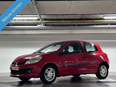 tweedehands Renault Clio 1.2-16V - airco - Bluetooth - nap! -