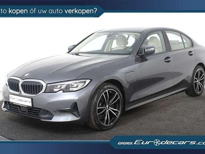 BMW 330e