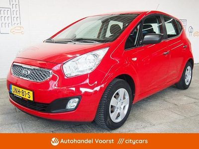 Rood Gebruikt 2010 Kia Venga Hatchback | € 5.945 (Eerlijke prijs)