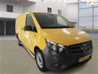 Geel Occasion 2020 Mercedes e-Vito MPV | € 4.999 (Eerlijke prijs)