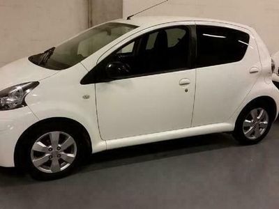 Occasion Toyota Aygo 68 PK (50 kW) 2012 Wit Hatchback