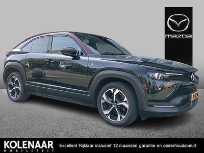 Jet black twotone maroon rouge Gebruikt 2023 Mazda MX30 Edition SUV | € 23.895 (Goede deal)