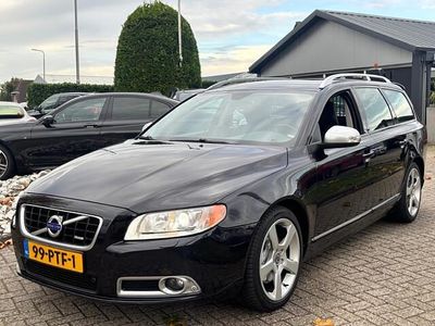 Zwart (metallic) Occasion 2011 Volvo V70 Stationwagen | € 8.950 (Eerlijke prijs)