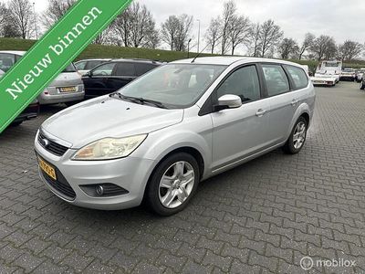 Grijs Gebruikt 2010 Ford Focus Titanium Stationwagen | € 1.950 (Goede deal)